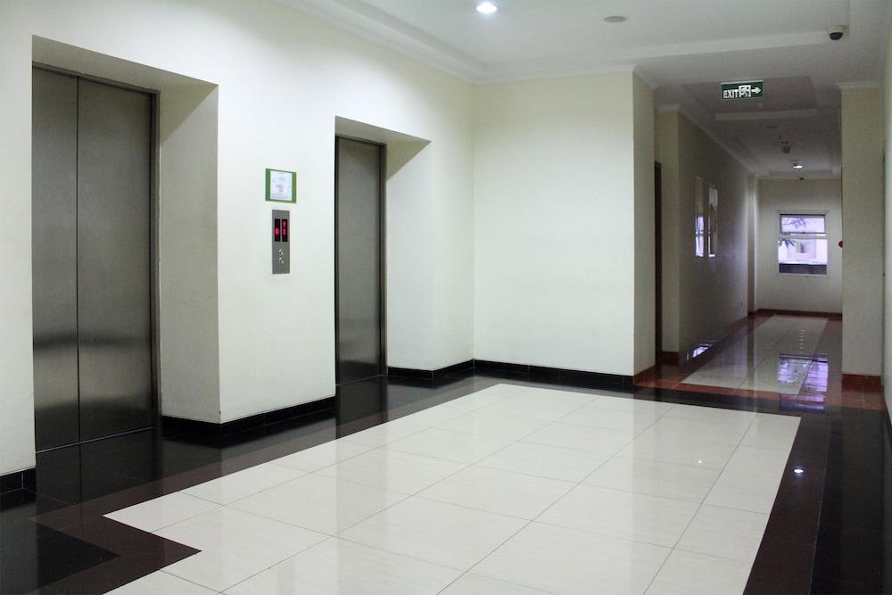 Oyo 266 Margonda Residence 5 Depok Bagian luar foto